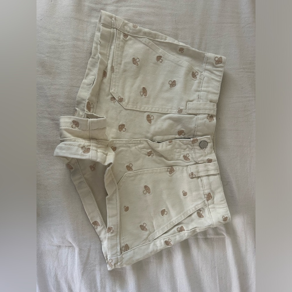 super cute pacsun mushroom jean shorts